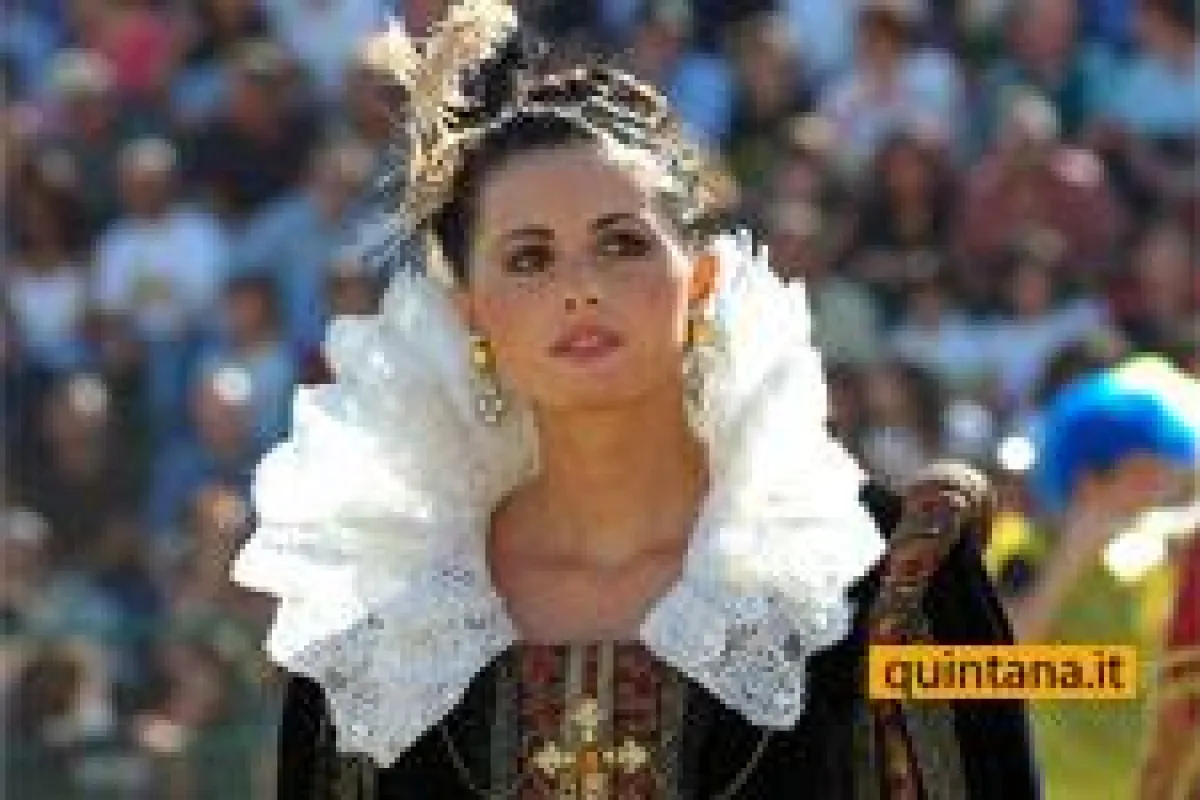 Zeitreise in die Pracht der Renaissance bei der Giostra della Quintana in Foligno, Umbrien