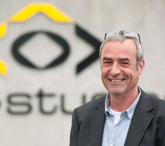 Bild: Dr. Marius Kliesch verstärkt Kreation bei hl-studios