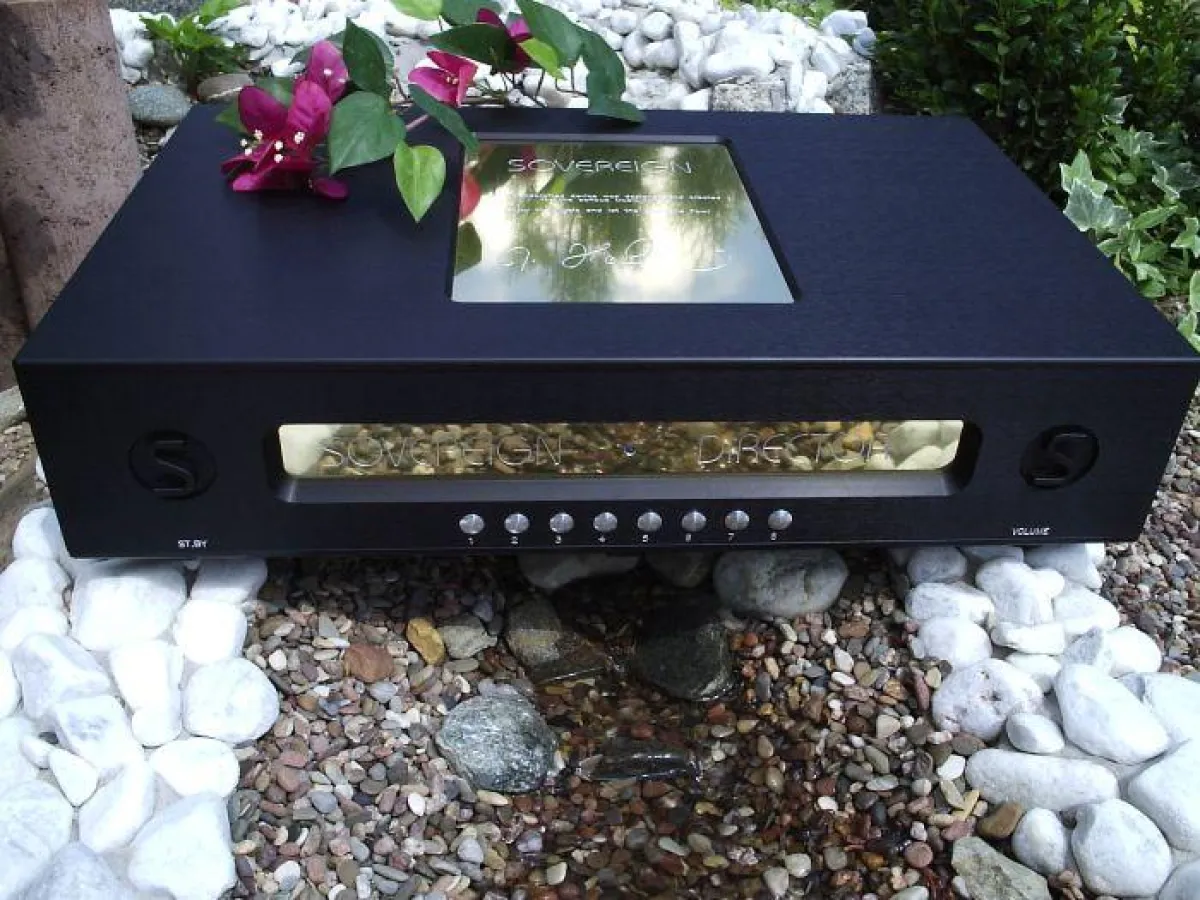 Der Ultra High High Vorverstärker Sovereign Director aus der Siganture Series