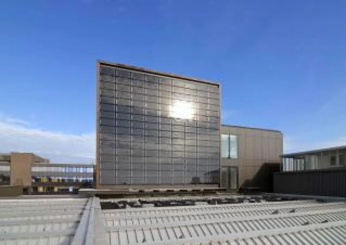 PV-Fassade der ARBURG GmbH + Co KG