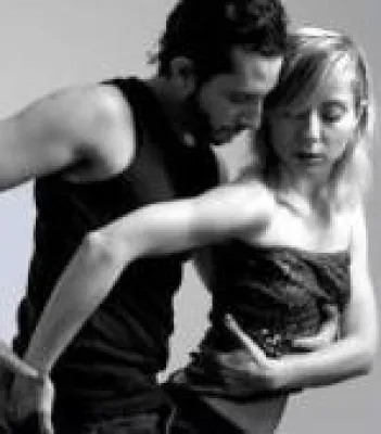 Bild: Celine Ruiz und Damian Rosenthal in La Rogaia, Tango trifft Modern Dance