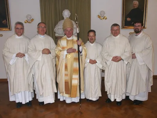 Religiöse Sprachlosigkeit überwinden Bild: Religiöse Sprachlosigkeit überwinden