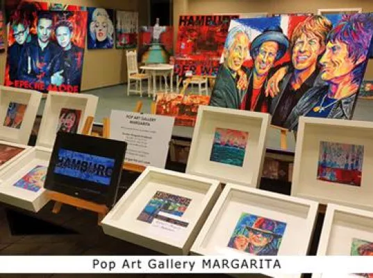 Bild: Pop Art Gallery MARGARITA in der Hamburger AlsterCity - Künstlerin Margarita Kriebitzsch