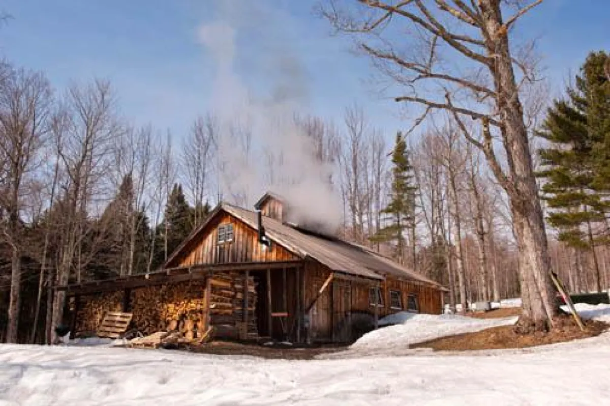 Ein Sugarhouse in Vermont (c) Vermont Department of Tourism and Marketing.jpg