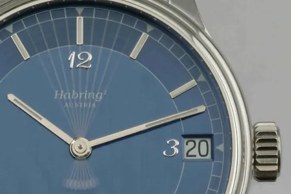 Habring² definiert die Sekunde neu - exakt springend Bild: Habring² definiert die Sekunde neu - exakt springend