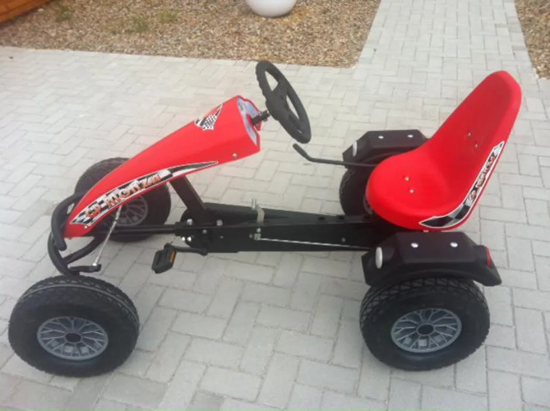 bei www.gokart-profi.de - das Sondermodell Monza von Dino Cars