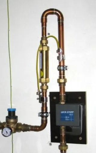Chemiefreie Wasserbehandlung: Effizienter Schutz gegen Rohrinfarkt mit AQUABION und LECKSTOPP Bild: Chemiefreie Wasserbehandlung: Effizienter Schutz gegen Rohrinfarkt mit AQUABION und LECKSTOPP