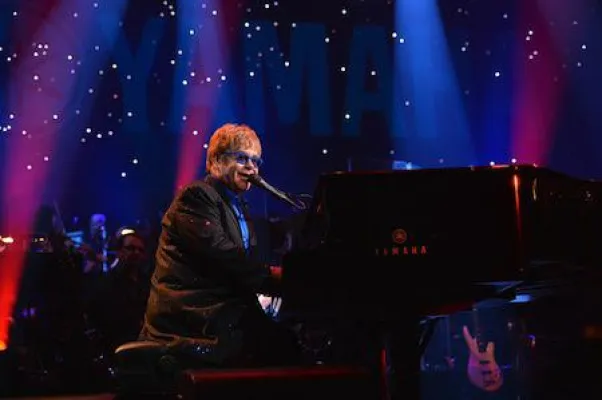 YAMAHA und Elton John schreiben Konzertgeschichte: Erstes weltweites Konzert mit Disklavier™ RemoteLive Bild: YAMAHA und Elton John schreiben Konzertgeschichte: Erstes weltweites Konzert mit Disklavier™ RemoteLive