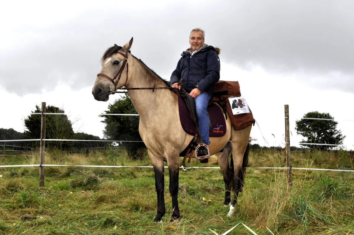 Dirrigl und sein Wallach Peu  (© Jürgen Dirrigl)