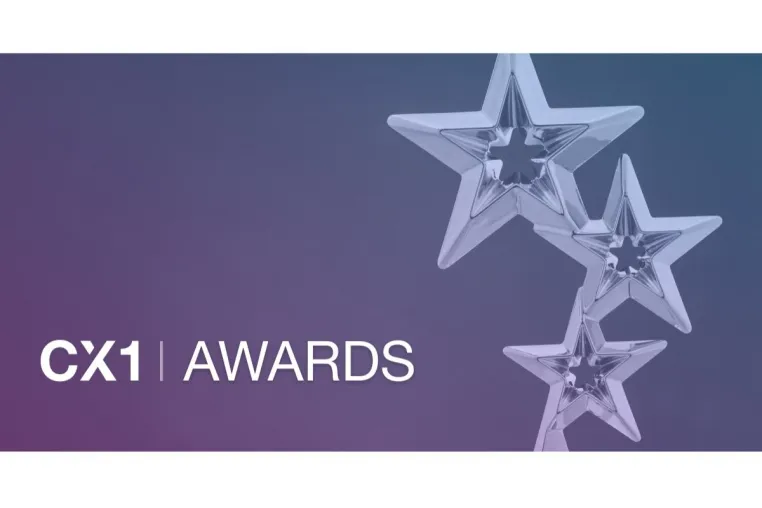 Bild: HubSpot, gominga, und Dr. Maxie Schmidt (Forrester) bei den CX1 Awards 2022 geehrt