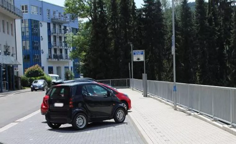 Bild: Neue Parkplätze an der Stadtklinik Werdohl fertiggestellt