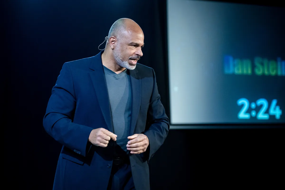 Dan Stein beim 14. Int. Speakerslam (© Justin Bockey)