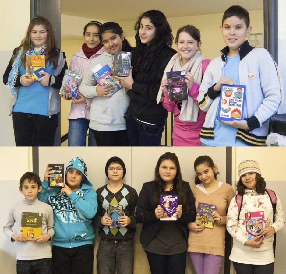 Die Finalisten des Vorlesewettbewerbs 2011 mit ihren Lieblingsbüchern