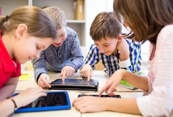 Bild: IT-Manager sind sich einig: Schlechte WLAN-Qualität steht Bildung im Weg