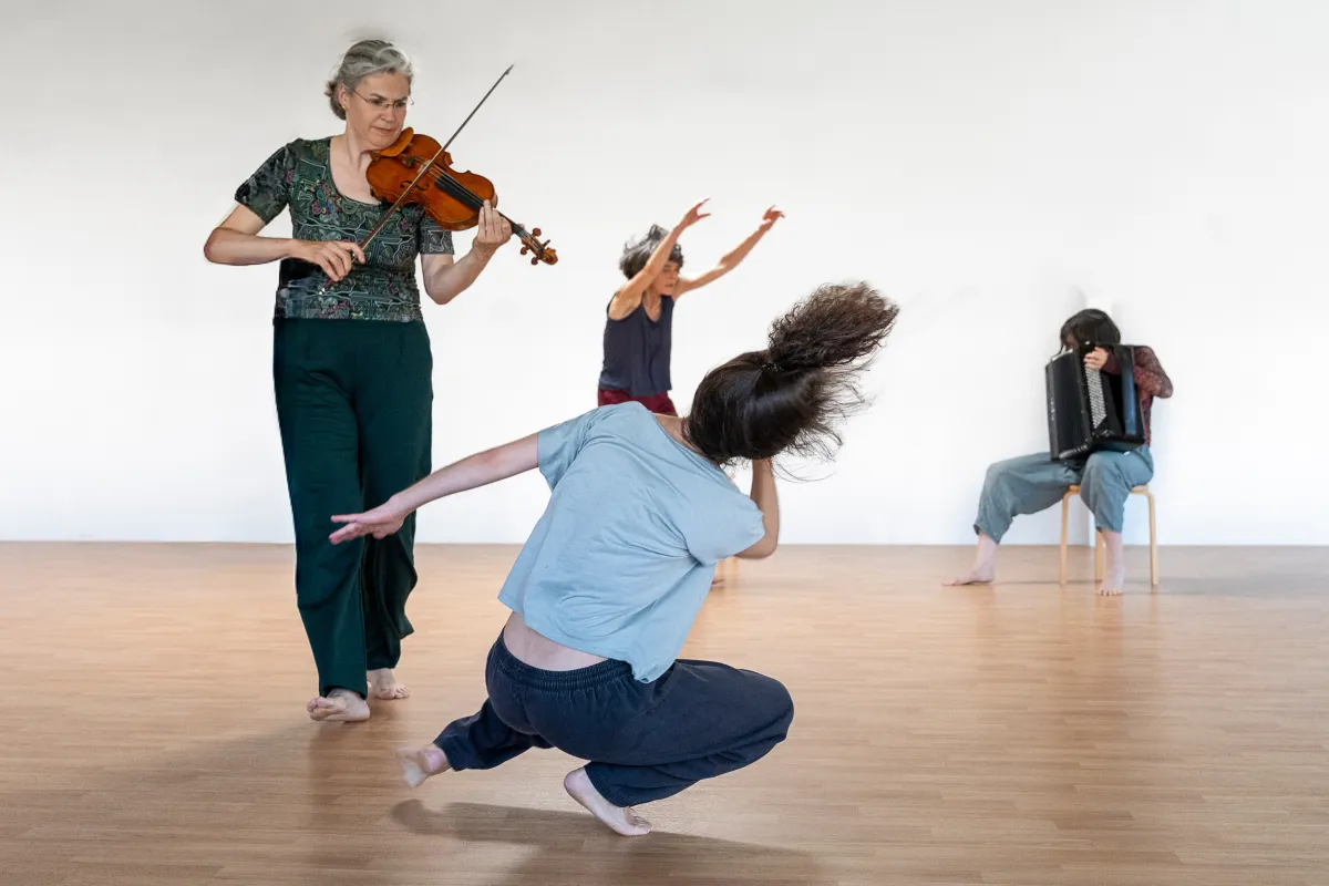 Leise schäumt das Jetzt #2 (© Luise Fluegge)