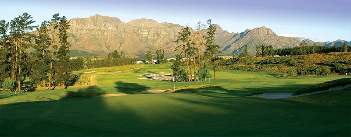 14. Loche auf dem De Zalze Golf Estate, Stellenbosch, Kapstadt, Südafrika