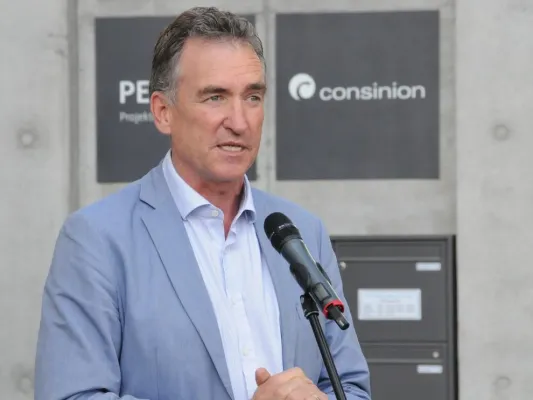 Bild: Trotz kritischem Gesetz zur Arbeitnehmerüberlassung: consinion vermittelt mehr qualifizierte Fachkräfte