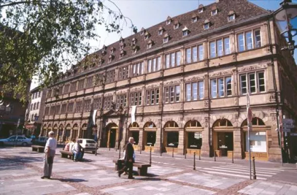 Bild: Französische Unternehmen präsentieren sich gemeinsam im „Pavillon France“ auf der Zulieferermesse INTERPART 2006