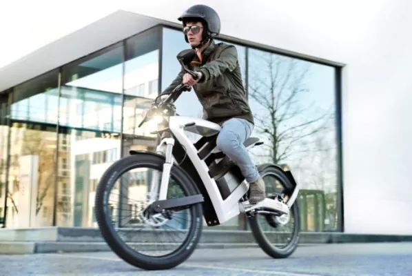 Bild: Mobilität der Zukunft auf der IAA mit dem FEDDZ