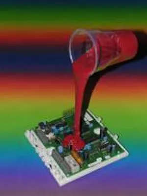 Bild: Ver­gos­sen und ver­ges­sen? Ver­gus­stech­nik in der Elek­tro­tech­nik und Elek­tro­nik