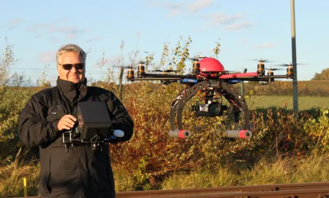 Bild: Flugroboter im Einsatz der Denkmalpflege - Landesamt interessiert an kostengünstiger Technologie