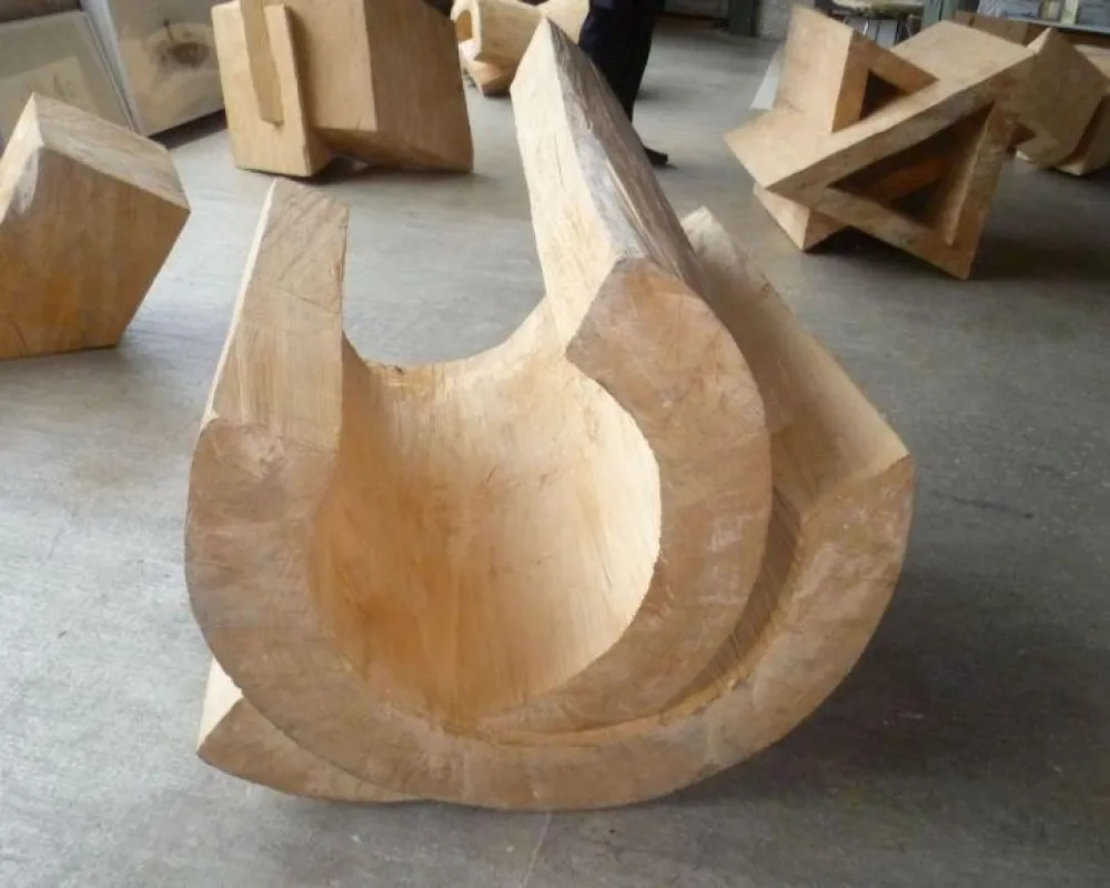 Gebrochener Raum VII, 2006, Pappelholz, 82x50x65 cm