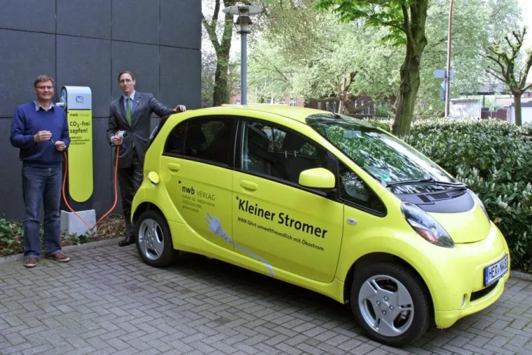 Bild: Die Umwelt dankt: NWB mit Elektroauto im Fuhrpark