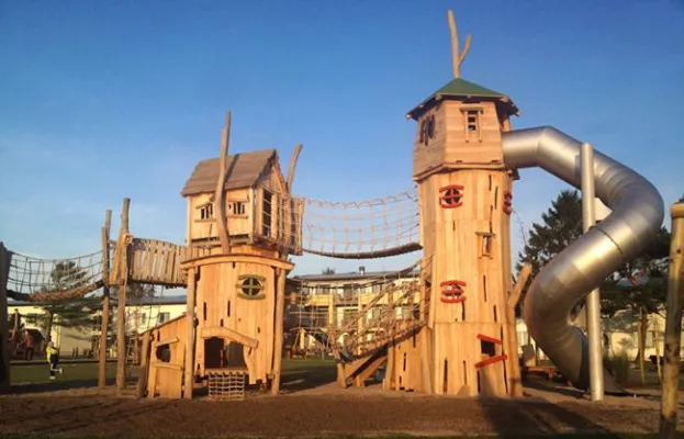 Bild: Eröffnung des Spielparks "Piraten-Insel-Usedom" am 31.10.2014 in Trassenheide