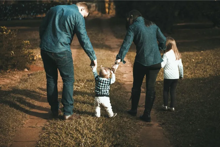 Bild: Familientherapie: Gemeinsam Lösungen finden und Beziehungen stärken