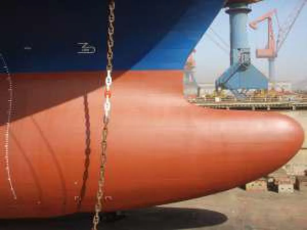 Austausch des Wulstbug spart nach Berechnungen von DNV 5% Kraftstoff bei Containerschiffen.
