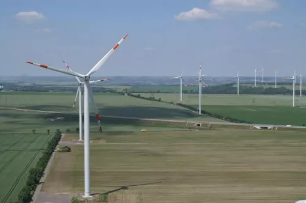 Bild: seebaWIND übernimmt Vollwartung für 40-Megawatt-Windpark in Sachsen-Anhalt