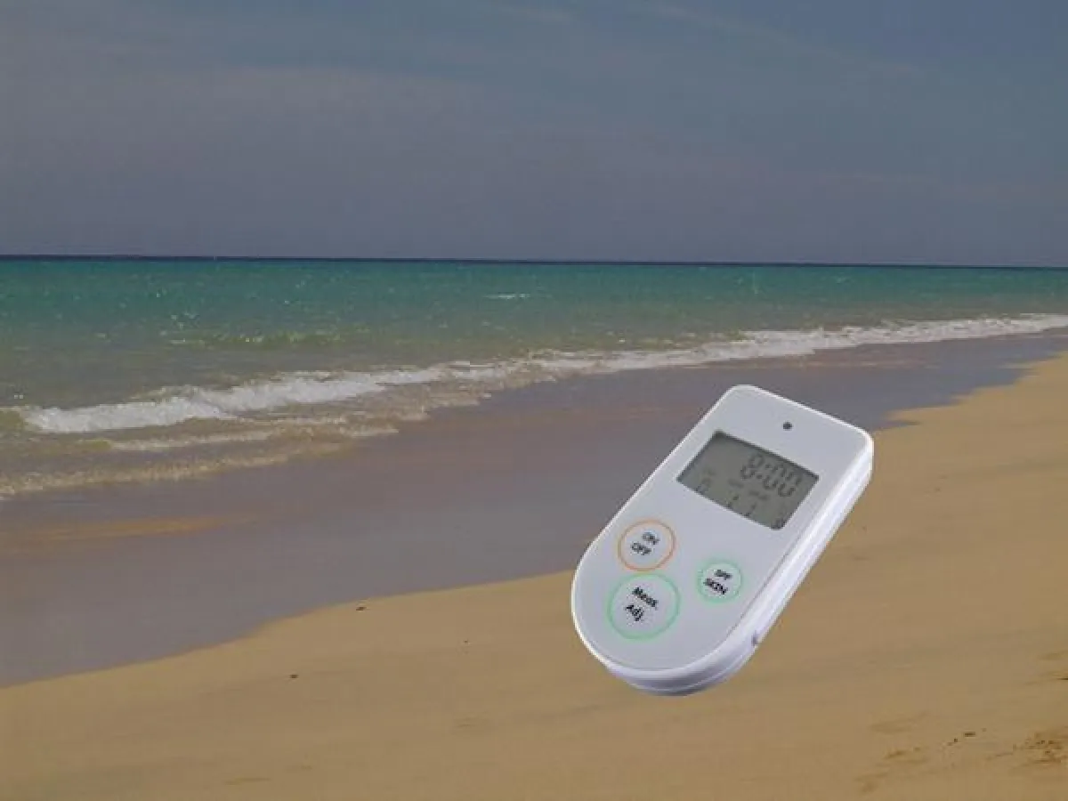 UV-Warngerät SunCounter mießt sehr genau die UV-Strahlung und warnt rechtzeitig vor dem Sonnenbrand.