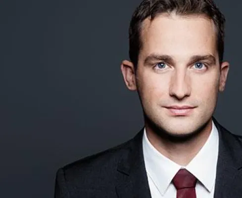 mayato: Neue Compliance Herausforderungen für Finanzinstitute durch FATCA Bild: mayato: Neue Compliance Herausforderungen für Finanzinstitute durch FATCA