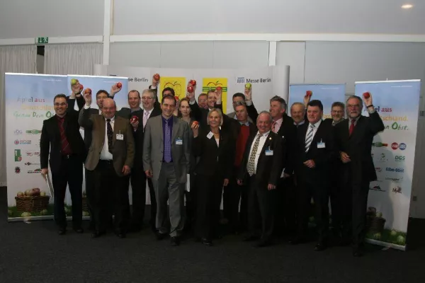 Bild: Apfelbranche startet durch: Die deutschen Erzeugerorganisationen präsentieren gemeinsame Kampagne