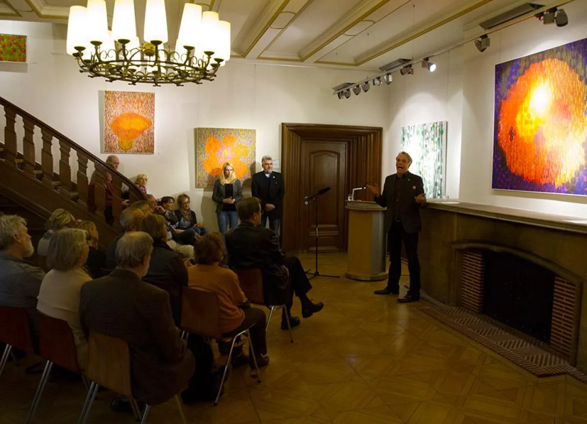 Vernissage zur Ausstellung „LUMEN NATURALE“ von Karl Anton in der Rektoratsvilla der Hochschule Harz