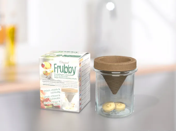 Bild: Die nachhaltige Lebendfalle Frubby® revolutioniert das Fangen von Fruchtfliegen
