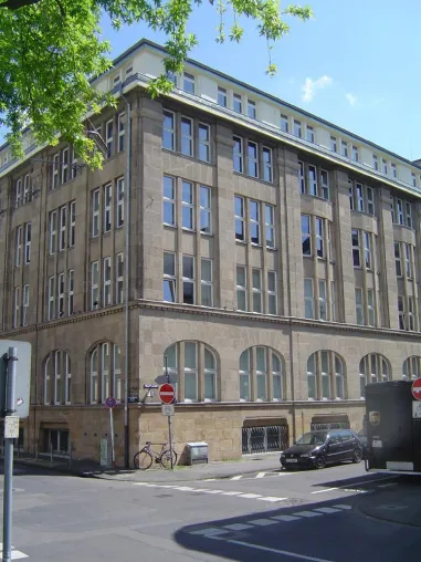 Bild: Neues Bachelor-Studium für Pflegekräfte an der RFH Köln in Kooperation mit der Uniklinik Bonn