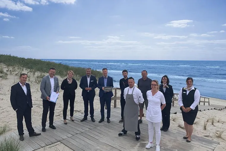 Bild: 5 STERNE FÜR DAS STRANDHOTEL DÜNENMEER. DAS HOTEL GEHÖRT SOMIT ZU DEN NUR SIEBEN 5 STERNE HOTELS IN MV