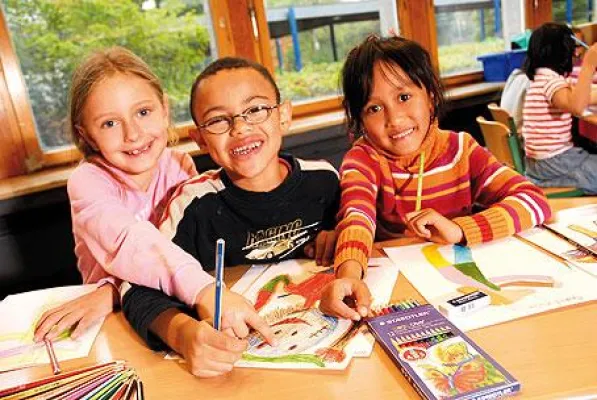 Bild: P.U.N.K.T. PR setzt Weltkindermaltag ins Bild