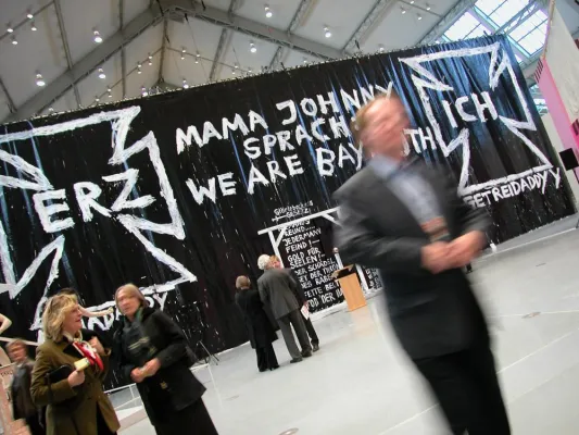 Bild: VernissageTV berichtet über: Jonathan Meese in den Deichtorhallen Hamburg und die Galerienwochenenden in Berlin und Leipzig