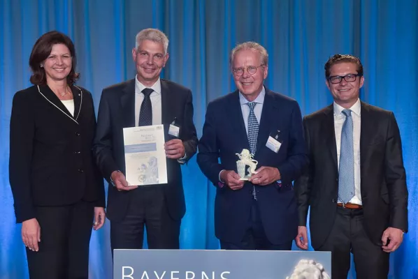 Bild: Keller & Kalmbach erhält Mittelstandspreis Bayerns Best 50