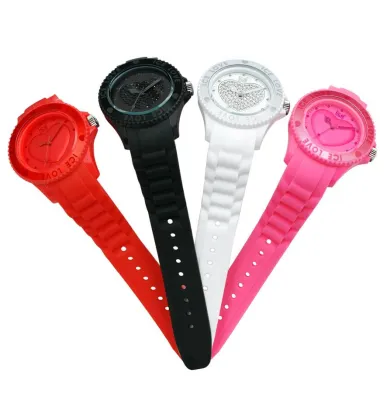 Ice-watch mit Herz: Liebe ist … (s)ein Herz zu verschenken Bild: Ice-watch mit Herz: Liebe ist … (s)ein Herz zu verschenken