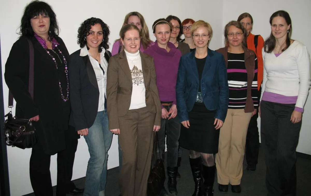 Forschungs-Landesrätin, Mag. Doris Hummer im Kreise der Forscherinnen