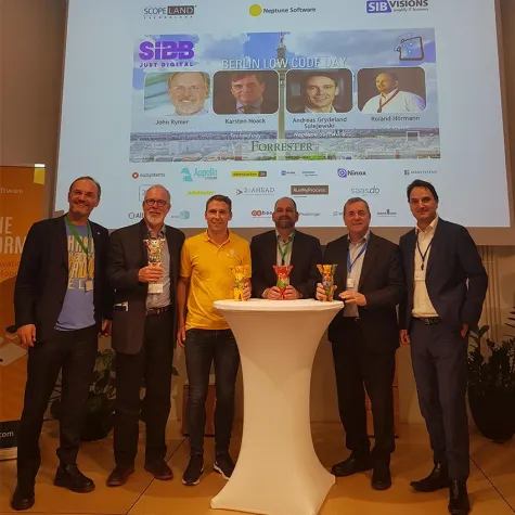 Bild: Erfolgreicher Release von SCOPELAND 7 bei der ersten Fachkonferenz zu Low-Code und No Code