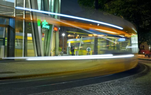 Bild: Zauberhafte Stimmung: Fotospaziergang in der Nürnberger Altstadt zur Blauen Stunde und Nachtfotografie