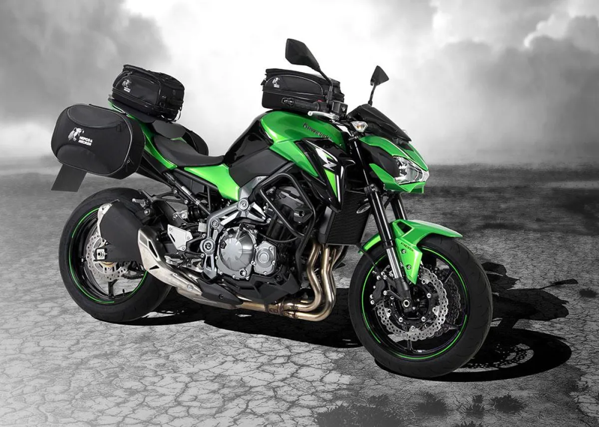 Z900 mit STREET Serie von Hepco&Becker