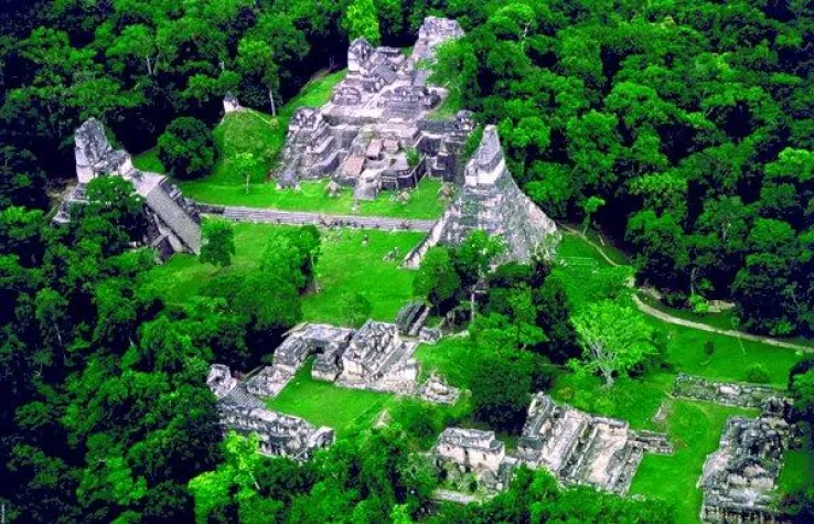 Bild: Peten - das Maya Welt-Abenteuer: Naturspektakel und archäologisches Paradies