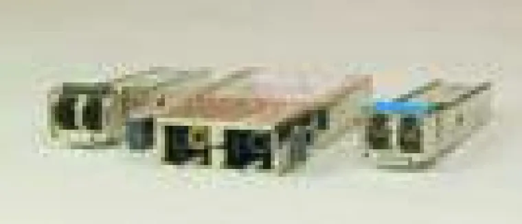 Bild: tde – trans data elektronik GmbH bietet hochwertige optische Transceiver