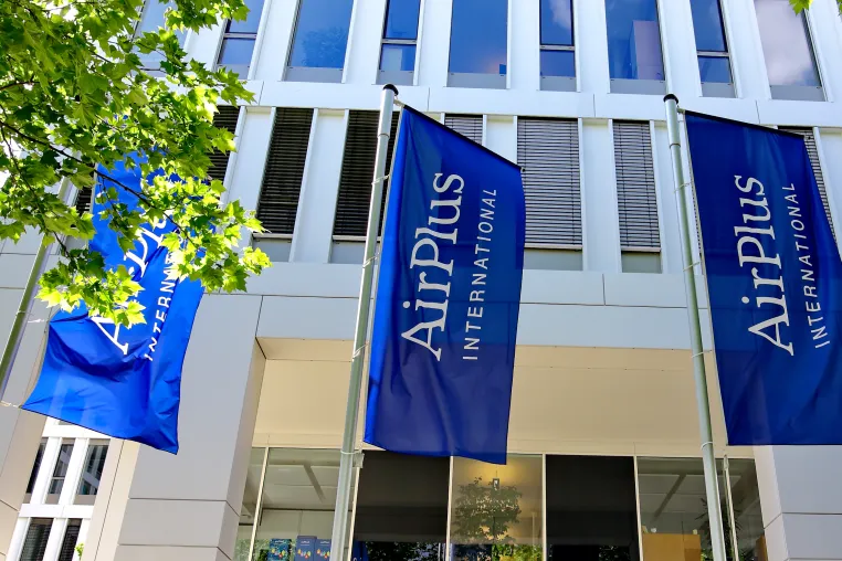Bild: Peter Schmidt Group begleitet AirPlus International als Agenturpartner