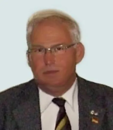 Ernst-Reinhard Beck, MdB, zeichnet verdienten Reservisten aus Bild: Ernst-Reinhard Beck, MdB, zeichnet verdienten Reservisten aus